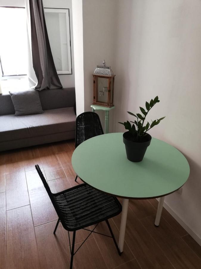 Mini apartamento céntrico con zonas compartidas Hotel Valenza Esterno foto