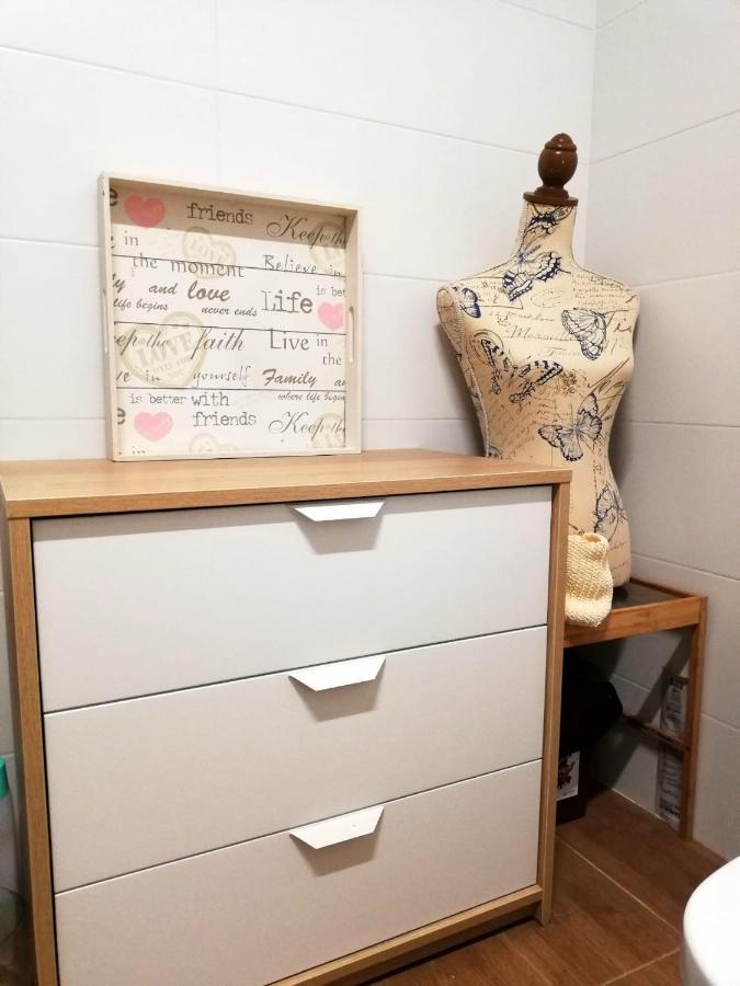 Mini apartamento céntrico con zonas compartidas Hotel Valenza Esterno foto