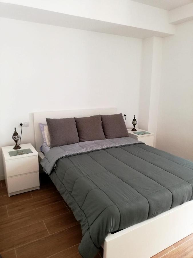Mini apartamento céntrico con zonas compartidas Hotel Valenza Esterno foto
